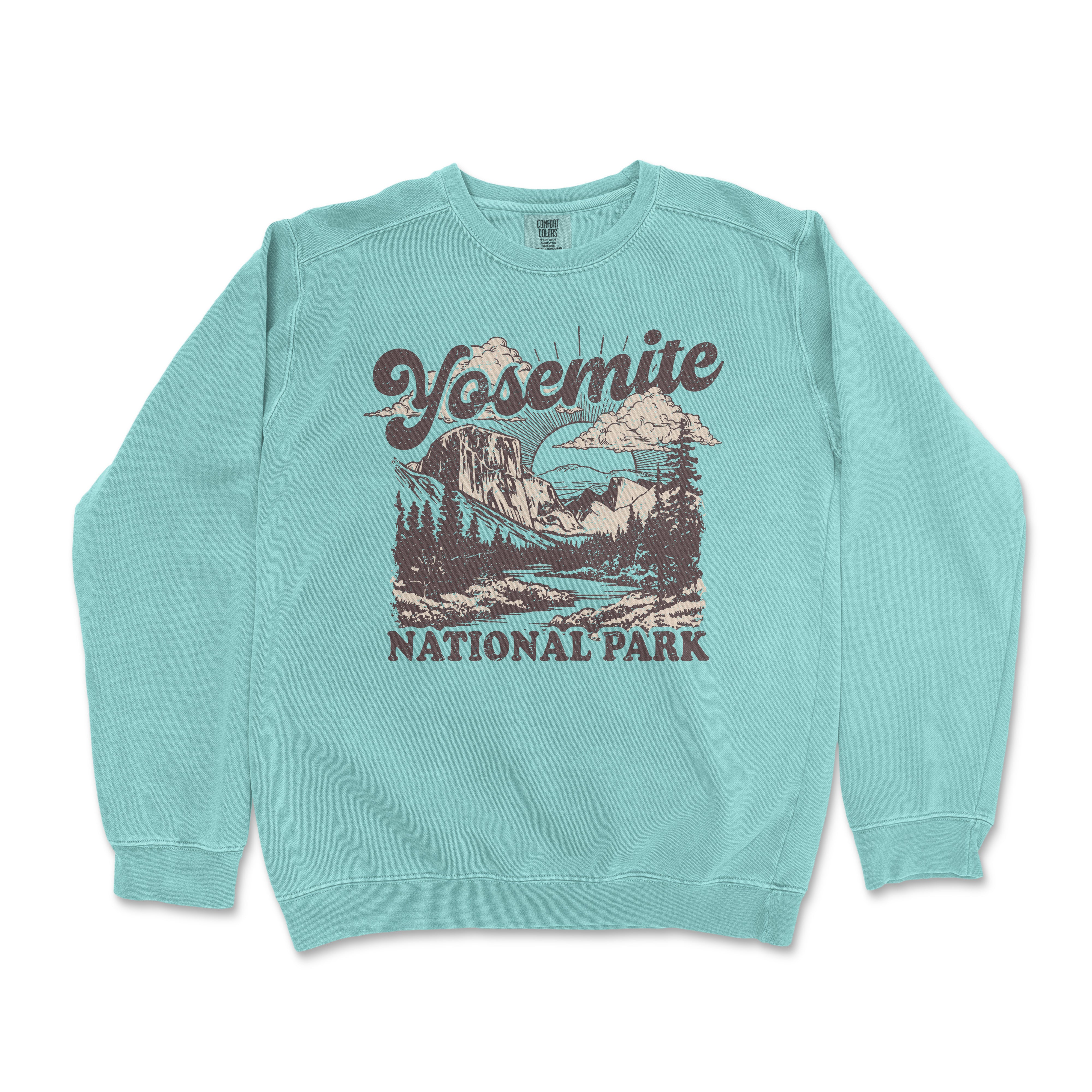 a sweatshirt with the words yosemite national park on it