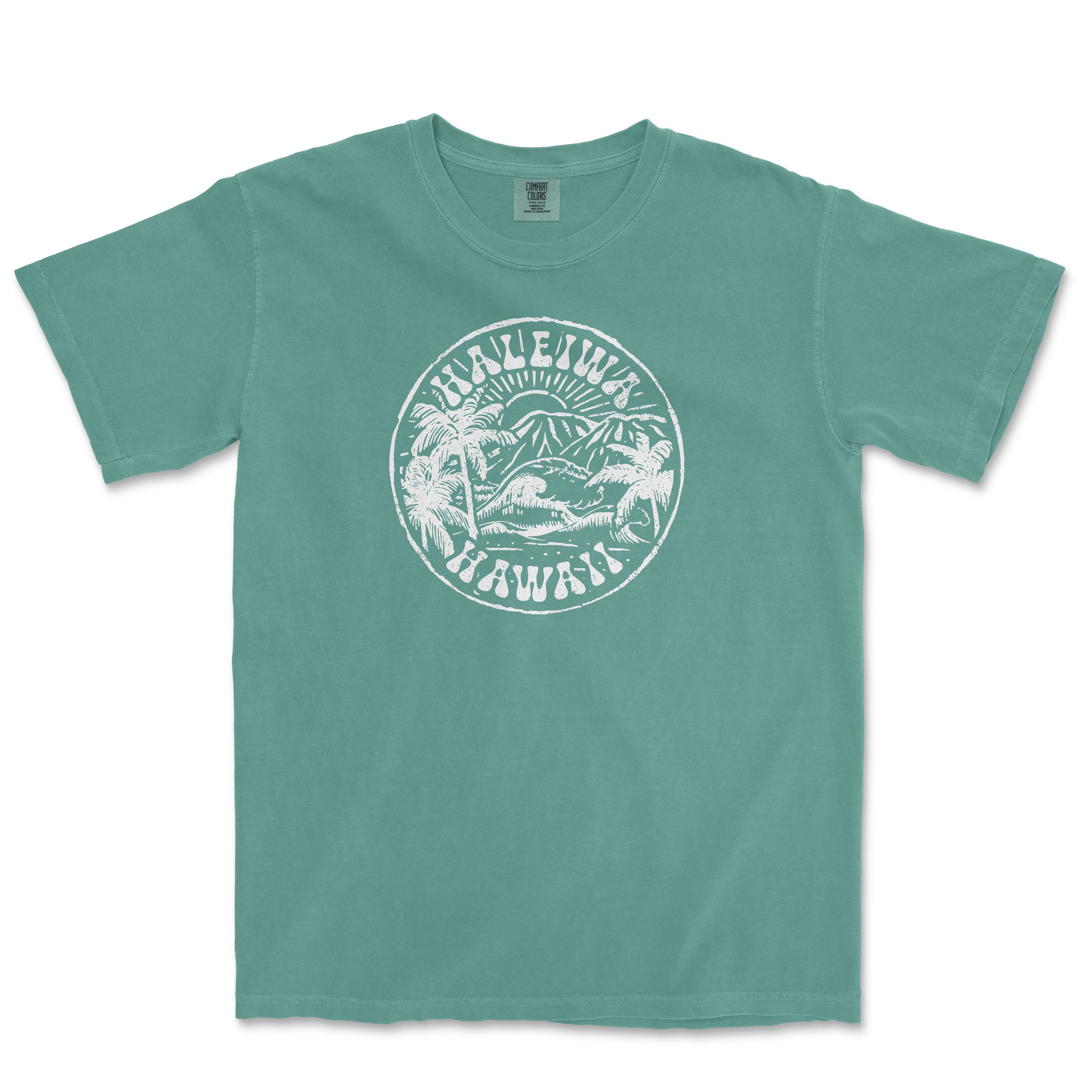 a green t - shirt with the words hawaii on it