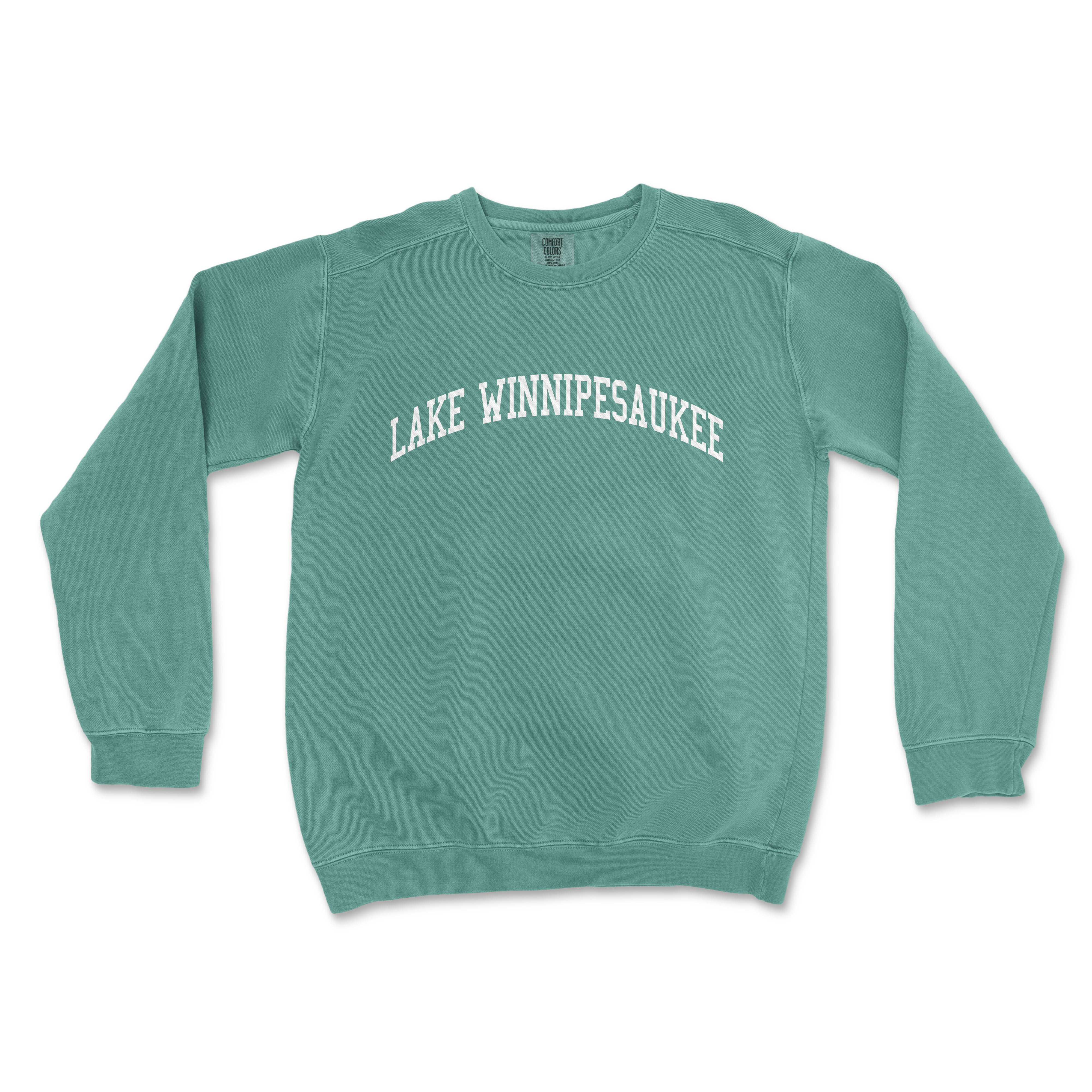 a green sweatshirt with the words lake winnebeue on it